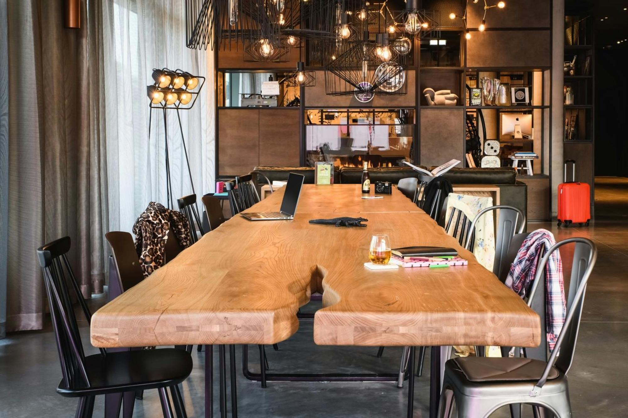 Moxy Stuttgart Feuerbach Hotel Buitenkant foto
